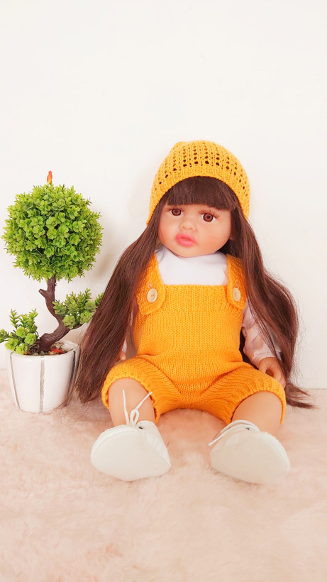 عروسک سیلیکونی سنسوری حسگرقد حدودا 60 سانت واکنشی با جعبه ویترینی شیک